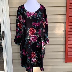 Apt.9 women’s black with flowers long sleeve dress